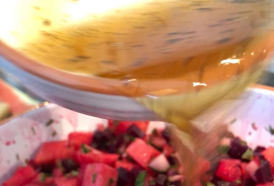 Für tropische Tage: Frischer Rote-Bete-Salat mit Wassermelone Bild 26 - KLAUWE BBQ