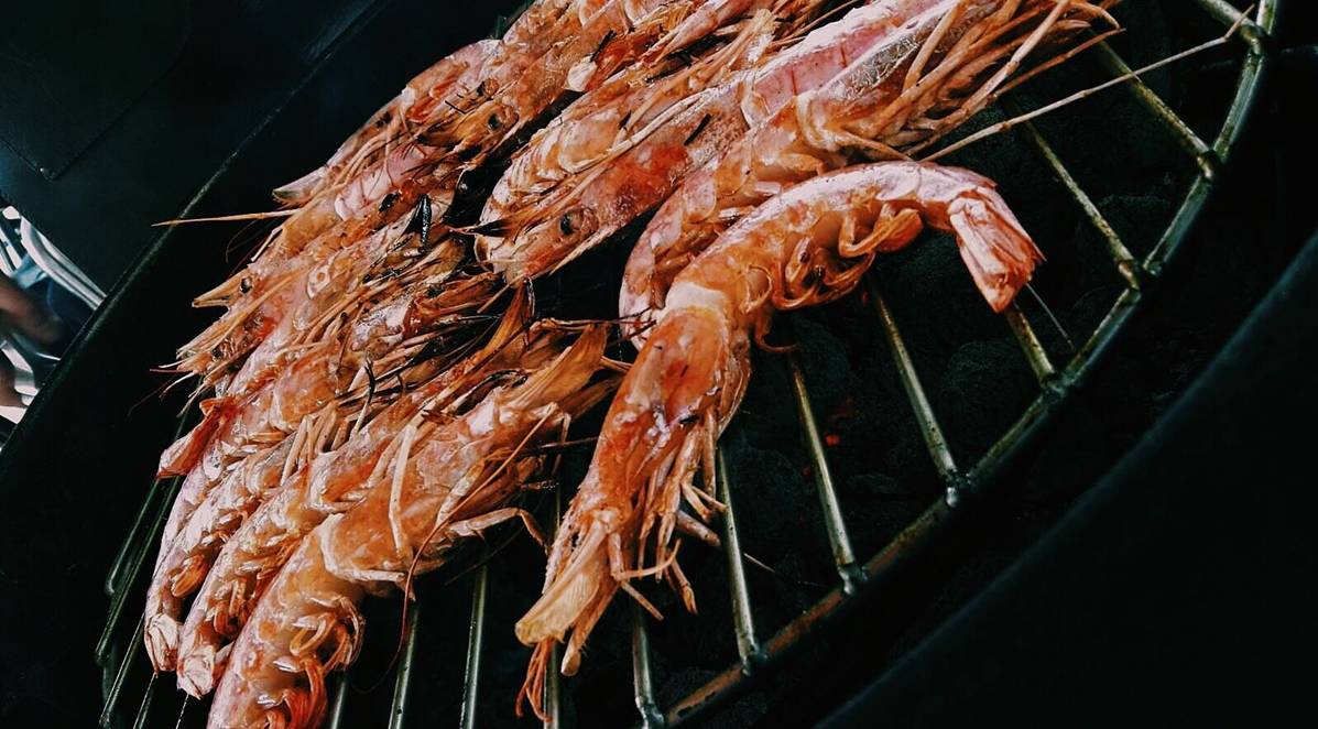 Gamba Gang feat. Razmataz Amsterdam – Perfekt gegrillte Gamba auf der KLAUWE! Bild 2 - KLAUWE BBQ