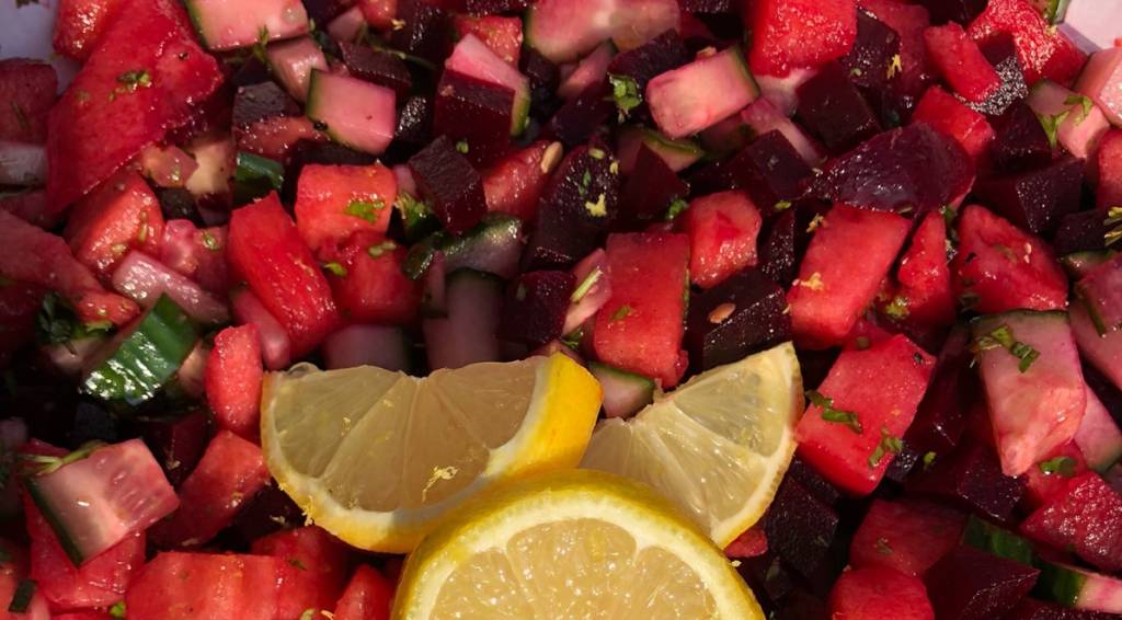 Für tropische Tage: Frischer Rote-Bete-Salat mit Wassermelone Bild 2 - KLAUWE BBQ